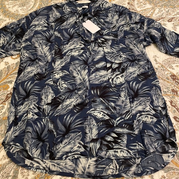 MIKOH Swimsuit Coverup Cannes Tunic - Picture 9 of 10